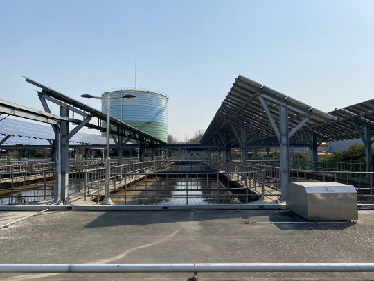 한화큐셀 중랑물재생센터 태양광 발전소. <이상현 기자>